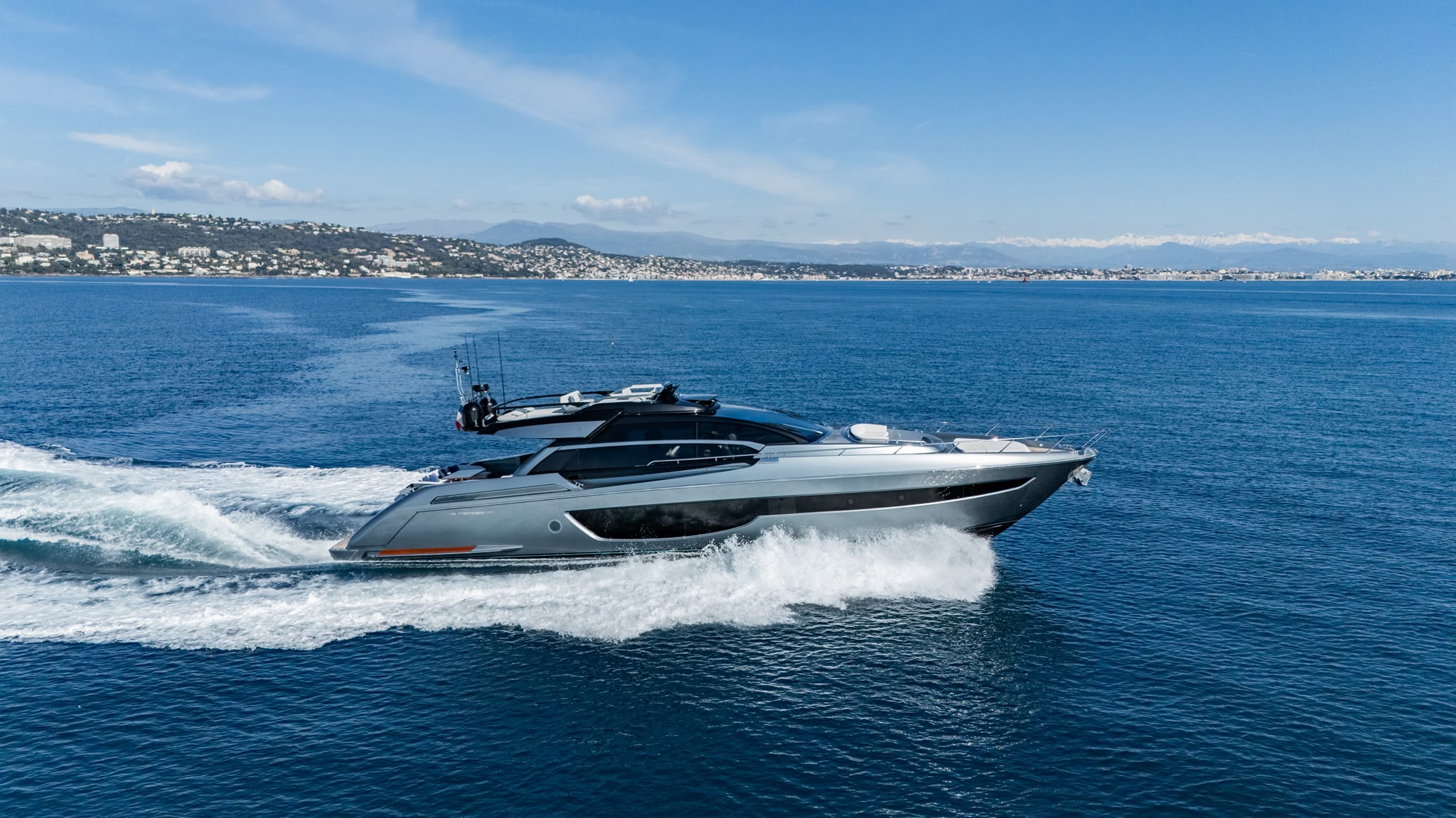 Luxury yacht charter RIVA PERSEO 76 SUPER M/Y SAMIRA - 23.25m superyacht available for rent on French Riviera Cannes Monaco