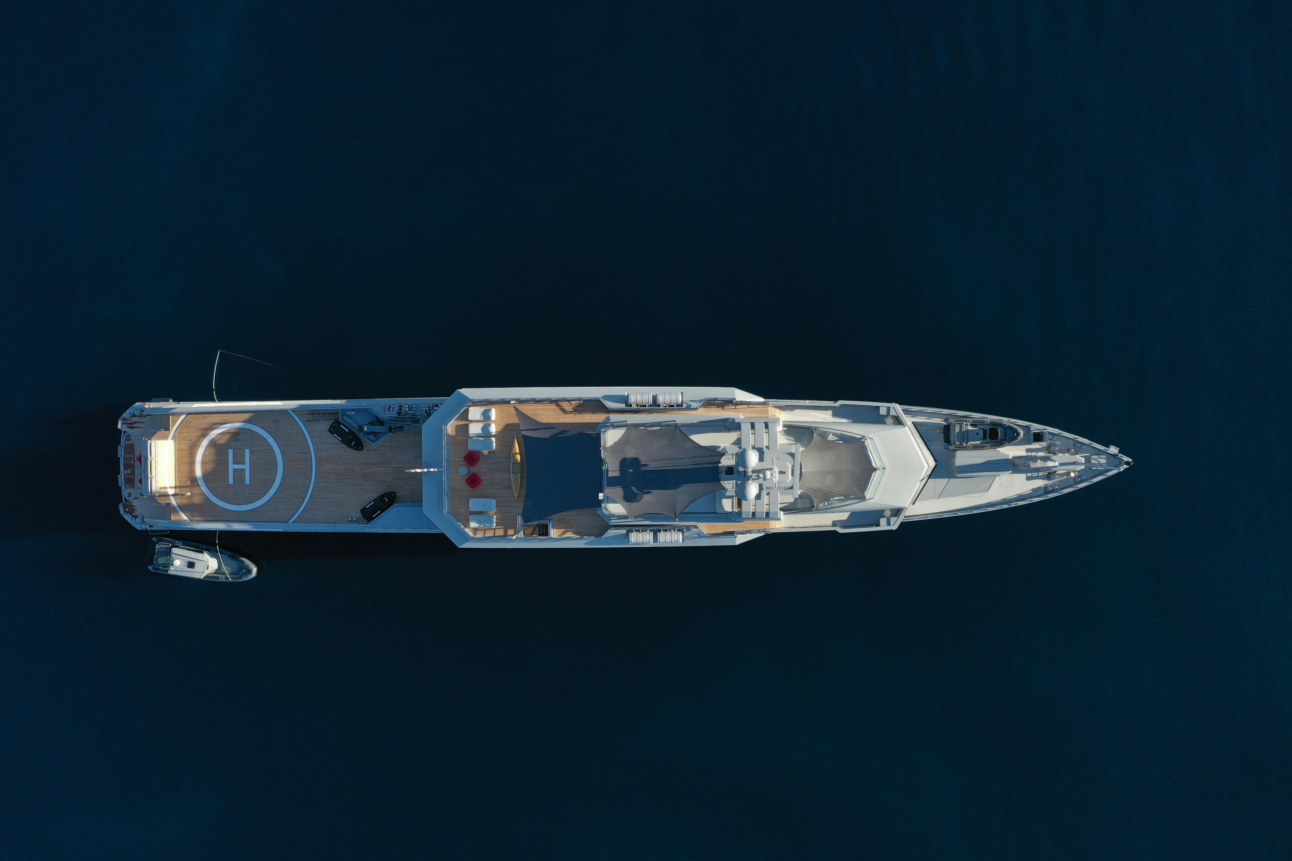 Professional yacht marketing and photography services